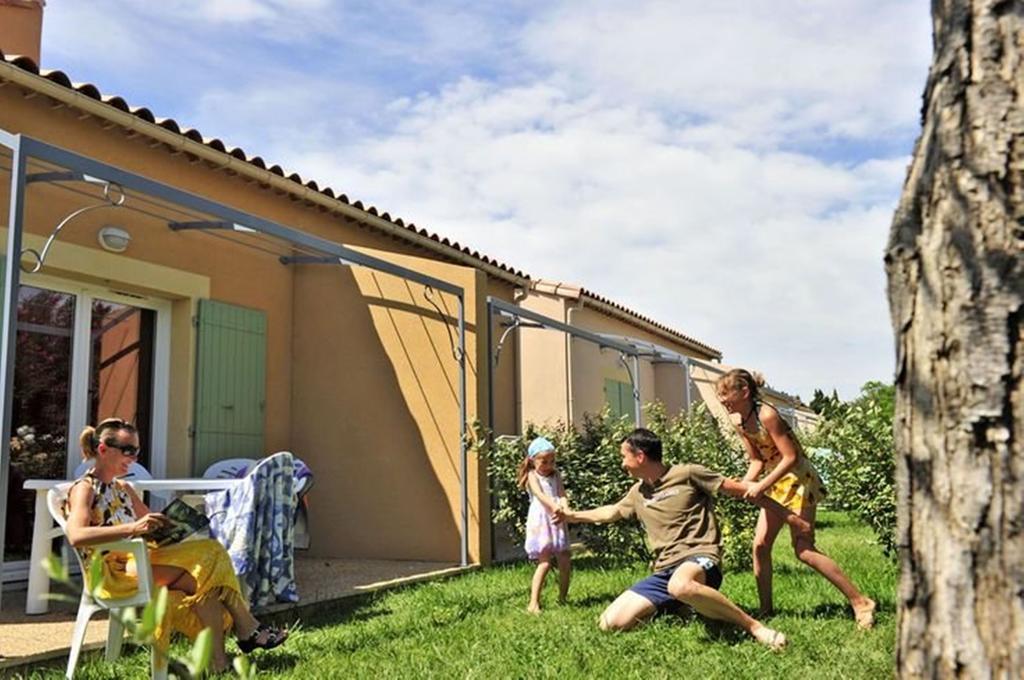 Residence Goelia Le Mas Des Arenes Мурьес Экстерьер фото